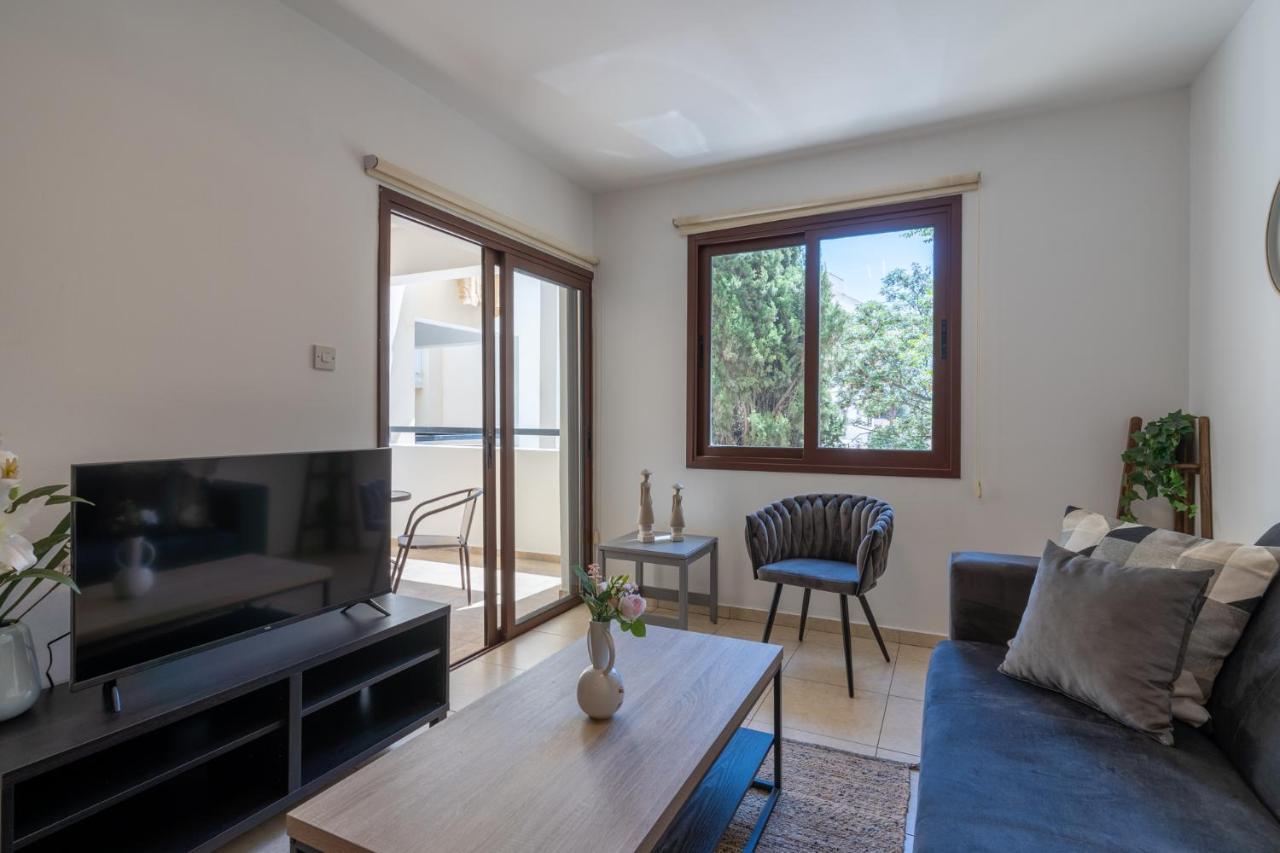 Mia 1-Bedroom Apartment In Ларнака Екстер'єр фото