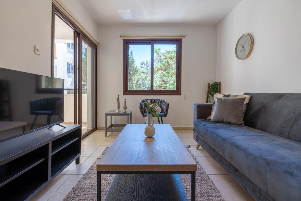 Mia 1-Bedroom Apartment In Ларнака Екстер'єр фото