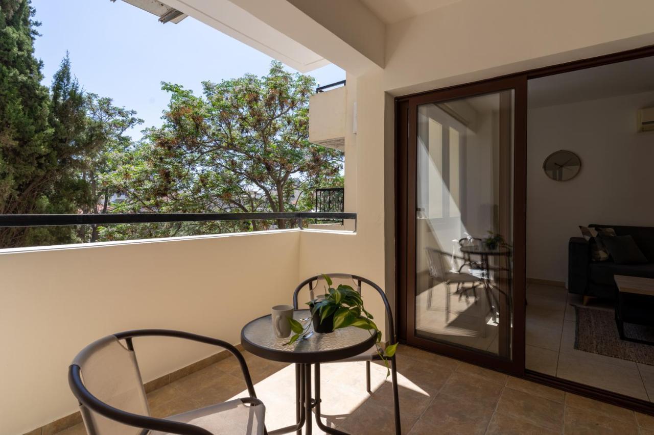 Mia 1-Bedroom Apartment In Ларнака Екстер'єр фото